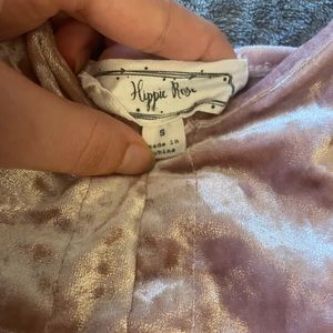 short sleeveless casual blouse. Pink color and size S